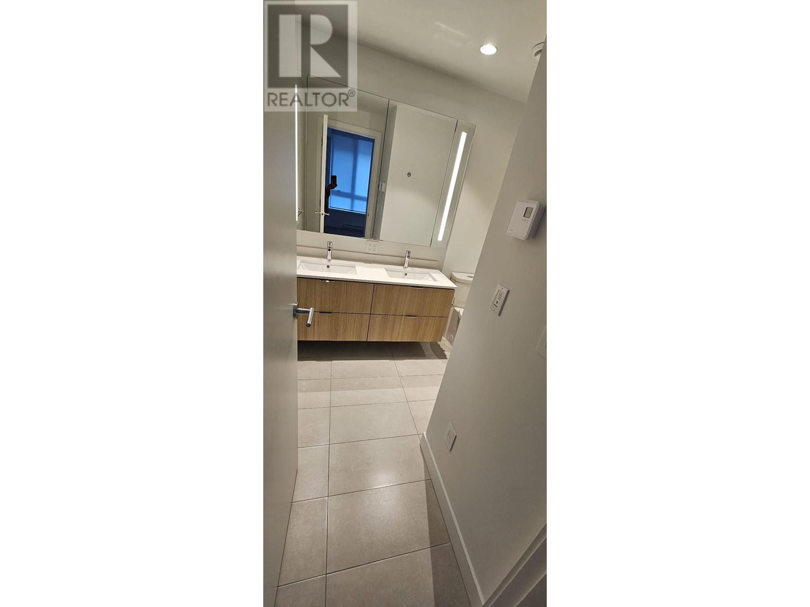 208 6085 Irmin Street, Burnaby, British Columbia  V5J 0J7 - Photo 10 - R2980296