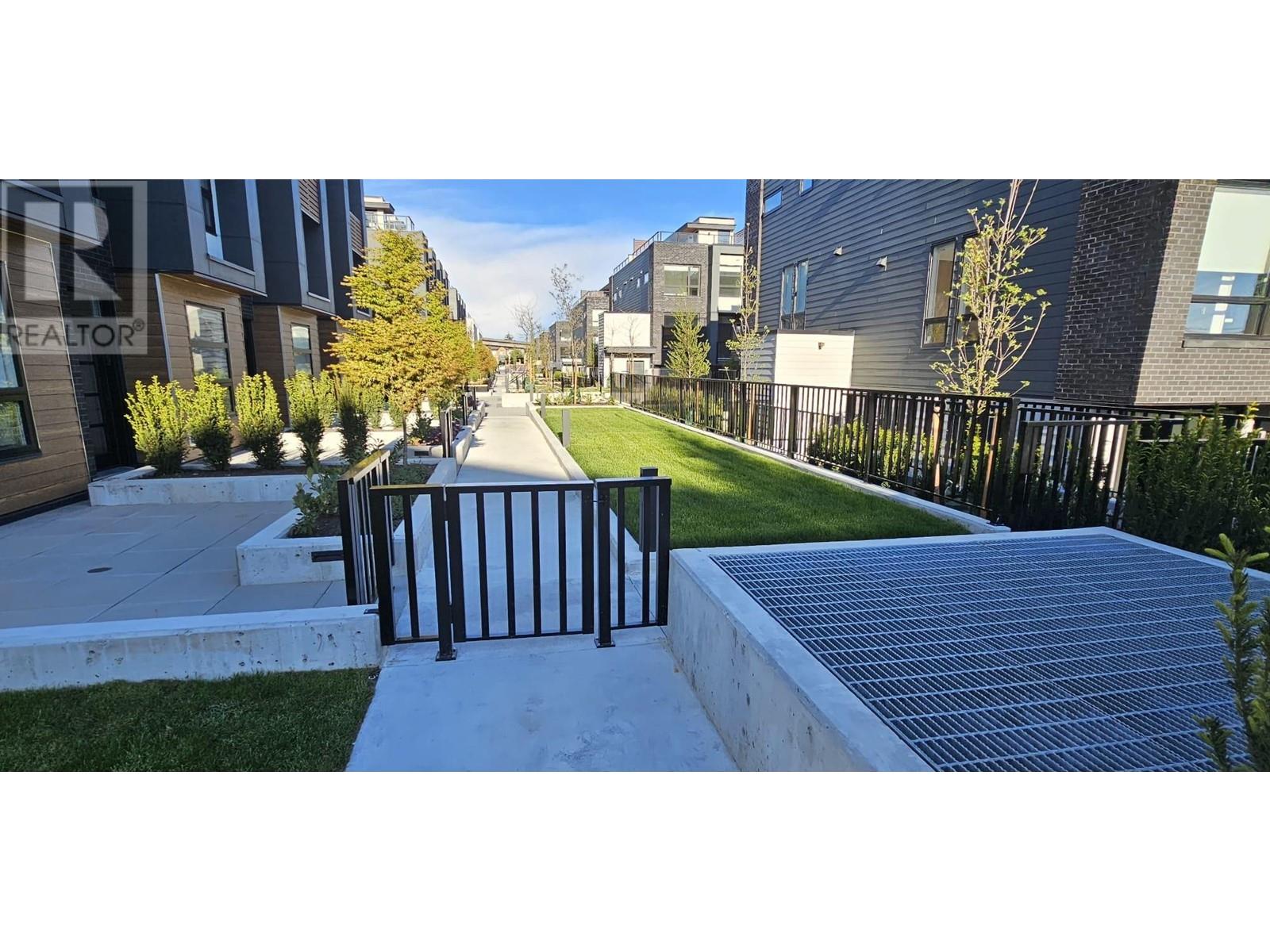 208 6085 Irmin Street, Burnaby, British Columbia  V5J 0J7 - Photo 15 - R2980296