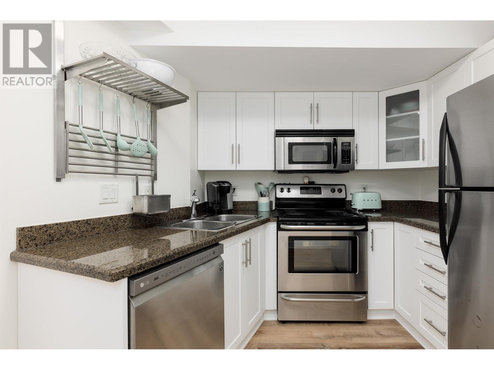 307 1718 Venables Street, Vancouver, British Columbia  V5L 2H4 - Photo 8 - R2980387