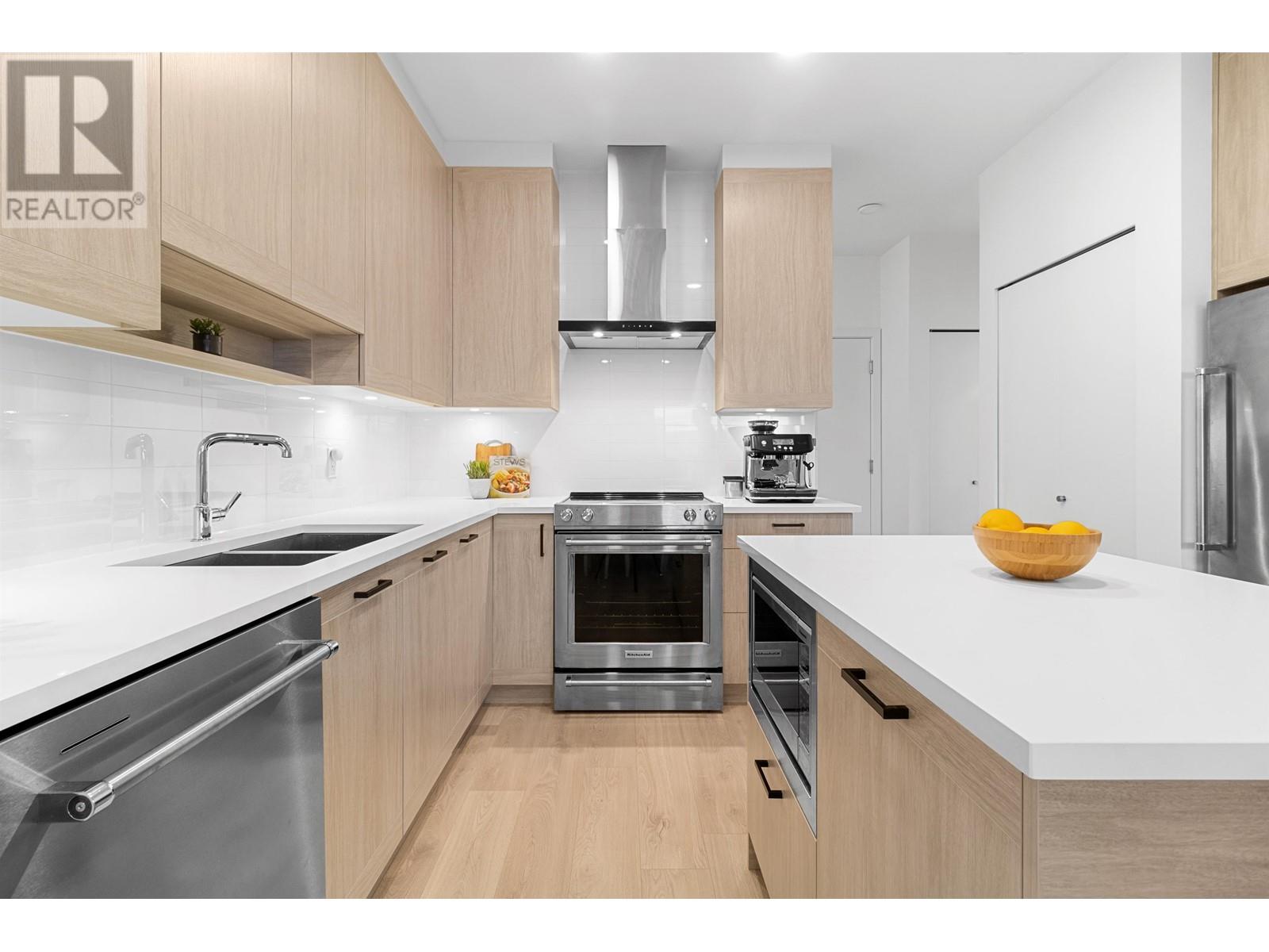 413 7579 16th Street, Burnaby, British Columbia  V3N 0H7 - Photo 9 - R2980409
