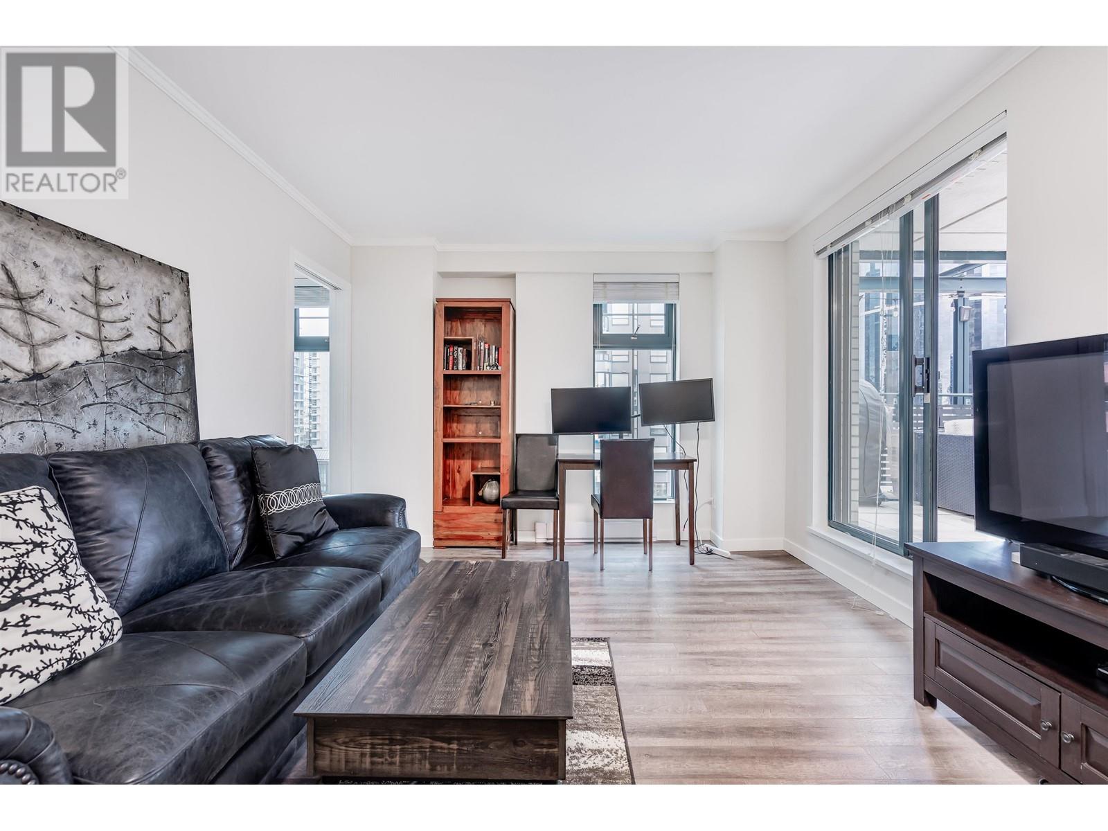 Listing Picture 4 of 18 : 10A 789 HELMCKEN STREET, Vancouver / 溫哥華 - 魯藝地產 Yvonne Lu Group - MLS Medallion Club Member