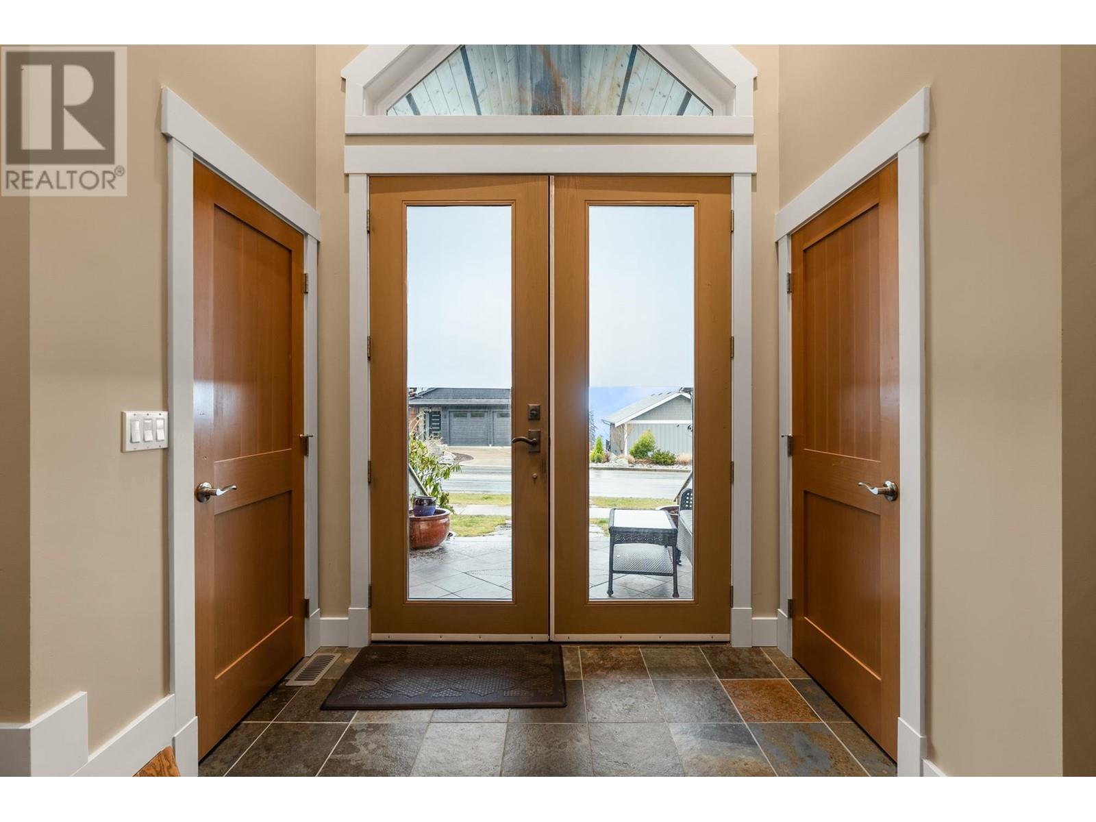 Property at 5940 COWRIE STREET image 4