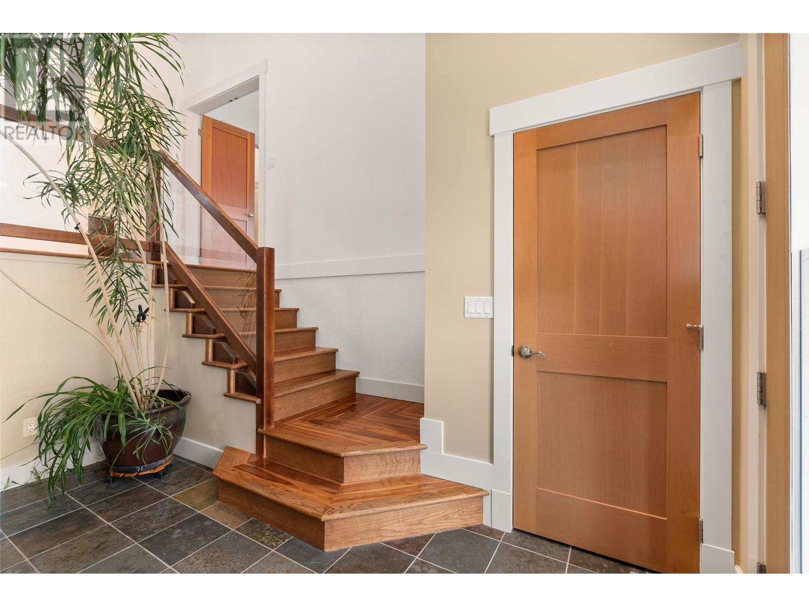 Property at 5940 COWRIE STREET image 5