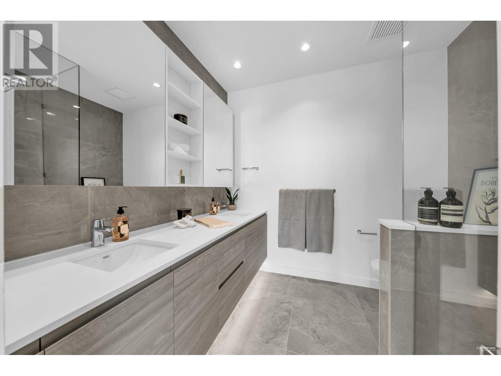 3008 680 Quayside Drive, New Westminster, British Columbia  V3M 0P2 - Photo 17 - R2979664