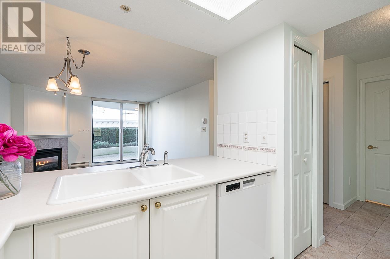 Listing Picture 6 of 25 : 304 6080 MINORU BOULEVARD, Richmond / 烈治文 - 魯藝地產 Yvonne Lu Group - MLS Medallion Club Member