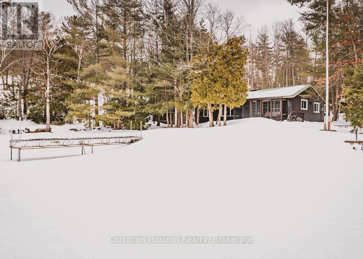 61 Arts Lane W, Georgian Bay, Ontario  L0K 1S0 - Photo 14 - X12032795