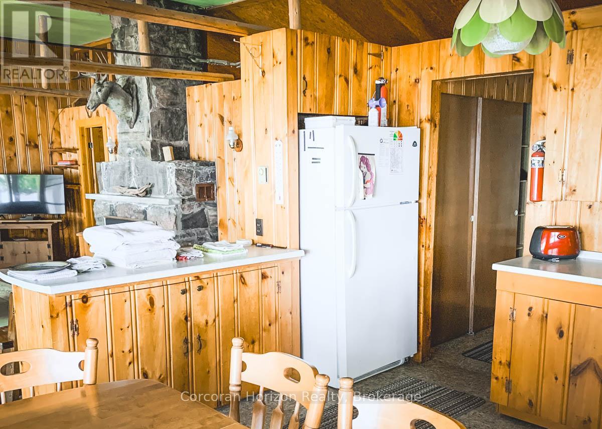 61 Arts Lane W, Georgian Bay, Ontario  L0K 1S0 - Photo 6 - X12032795