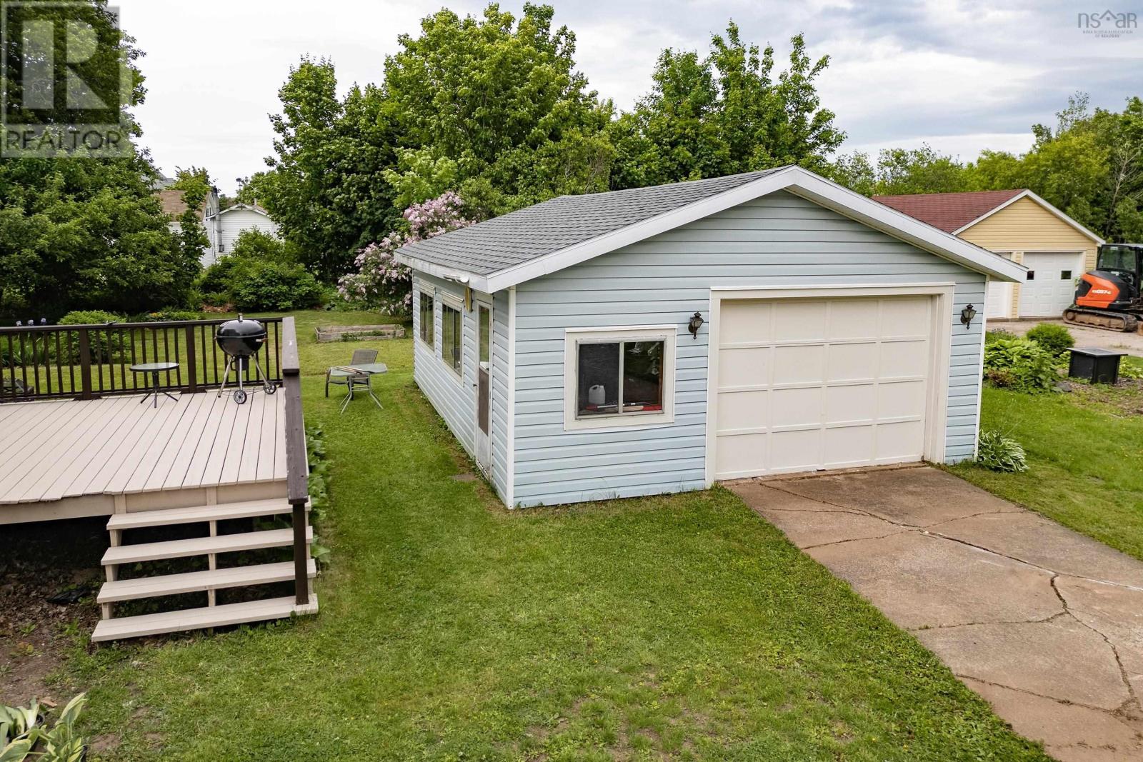 41 Prince William Street, Oxford, Nova Scotia  B0M 1P0 - Photo 3 - 202505439