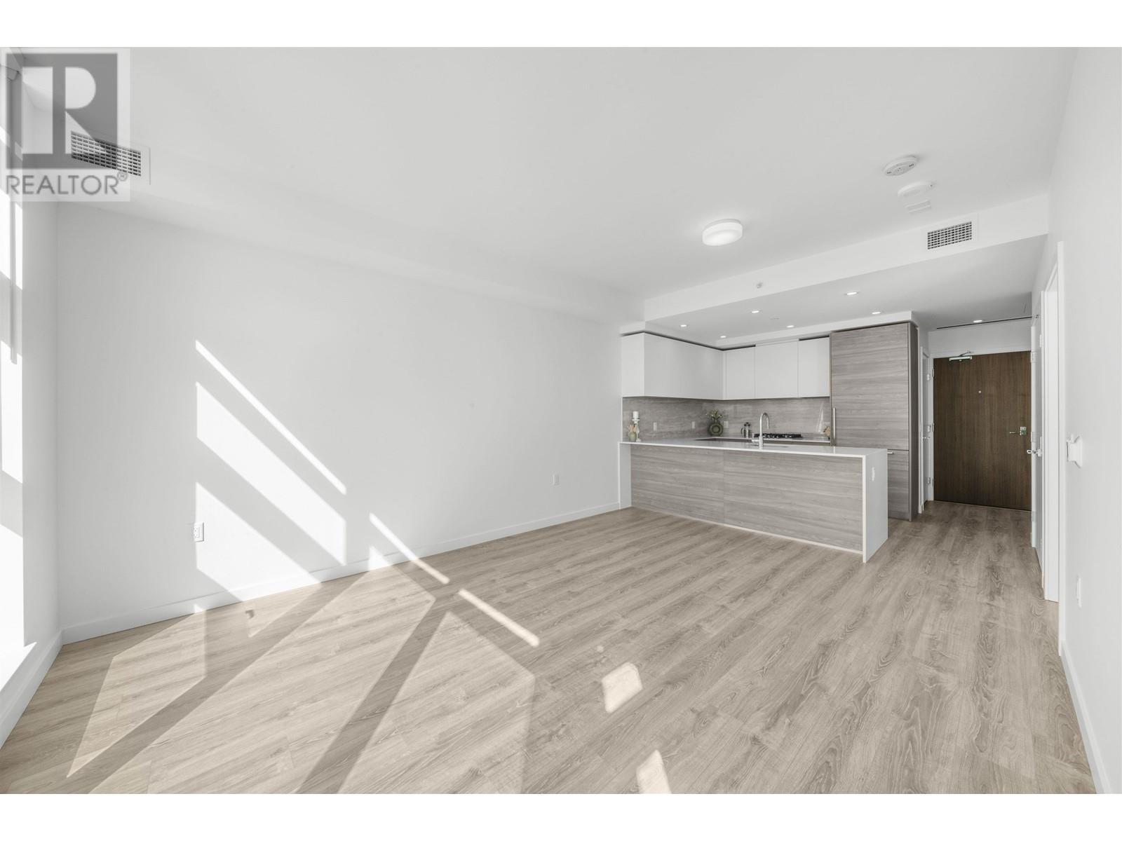 1905 660 Quayside Drive, New Westminster, British Columbia  V3M 0P1 - Photo 2 - R2979544