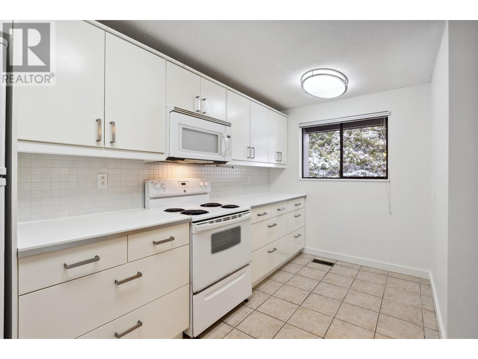 2933 Capilano Road, North Vancouver, British Columbia  V7R 4H4 - Photo 9 - R2976839