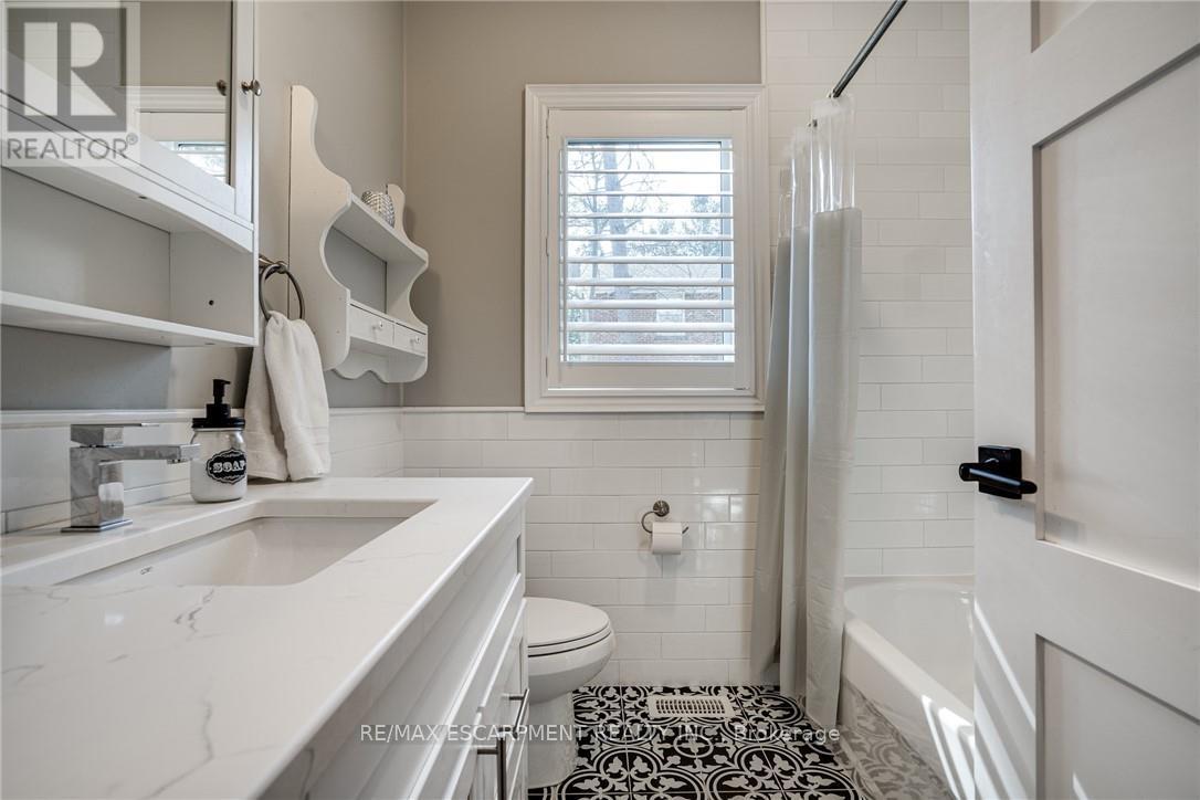 14 Sullivan's Lane, Hamilton, Ontario  L9H 5N7 - Photo 27 - X12032890