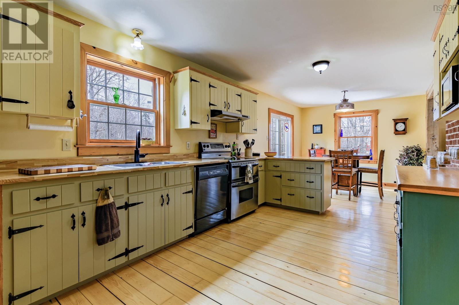 2380 Highway 360, Harbourville, Nova Scotia  B0P 1J0 - Photo 6 - 202505320