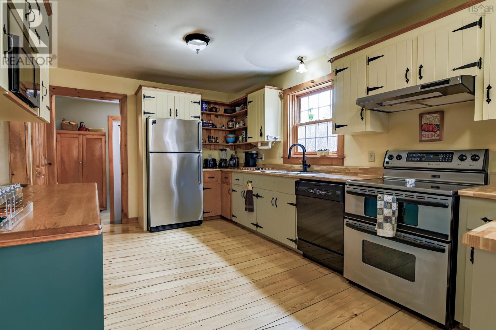 2380 Highway 360, Harbourville, Nova Scotia  B0P 1J0 - Photo 7 - 202505320