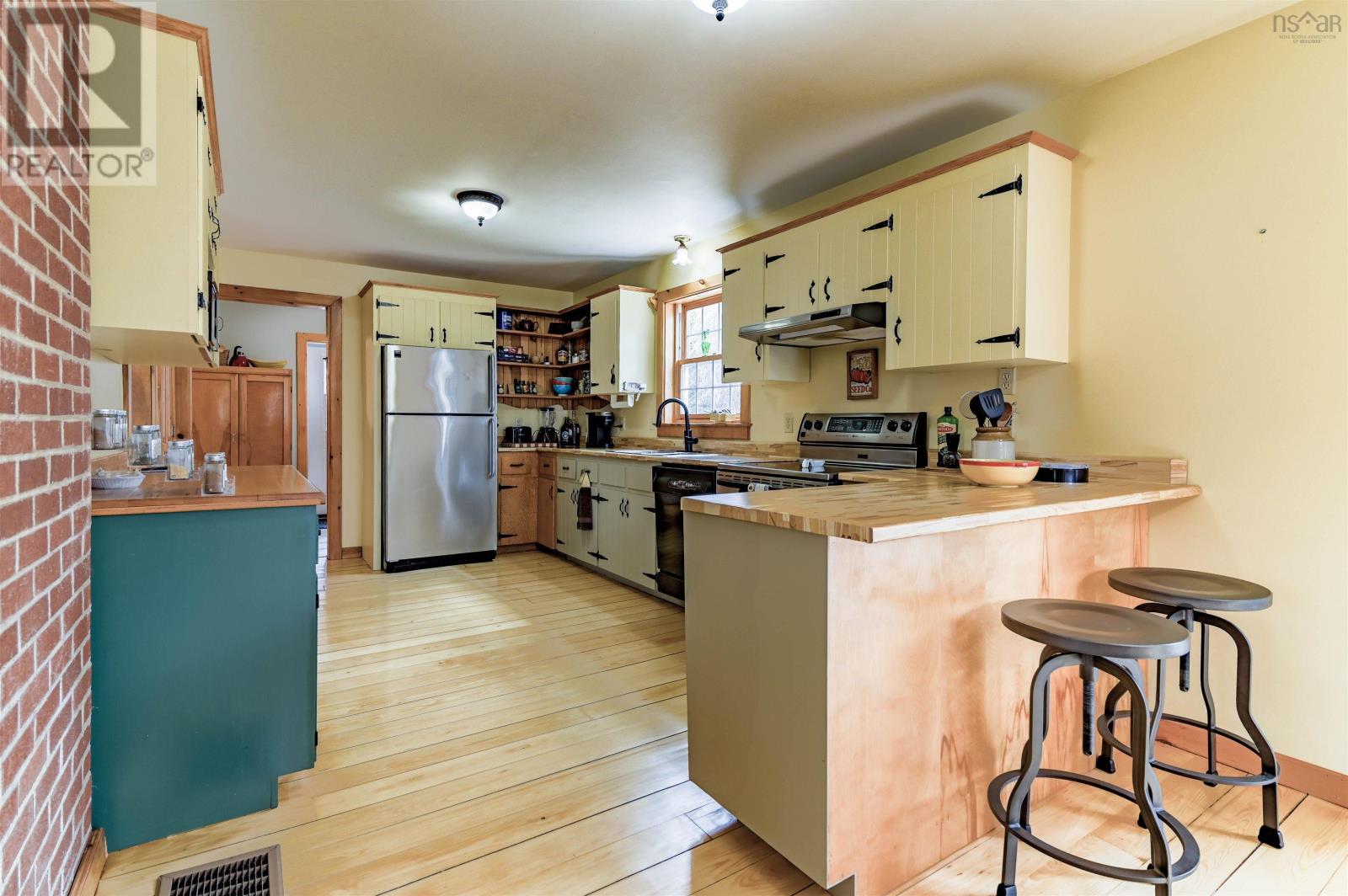 2380 Highway 360, Harbourville, Nova Scotia  B0P 1J0 - Photo 8 - 202505320