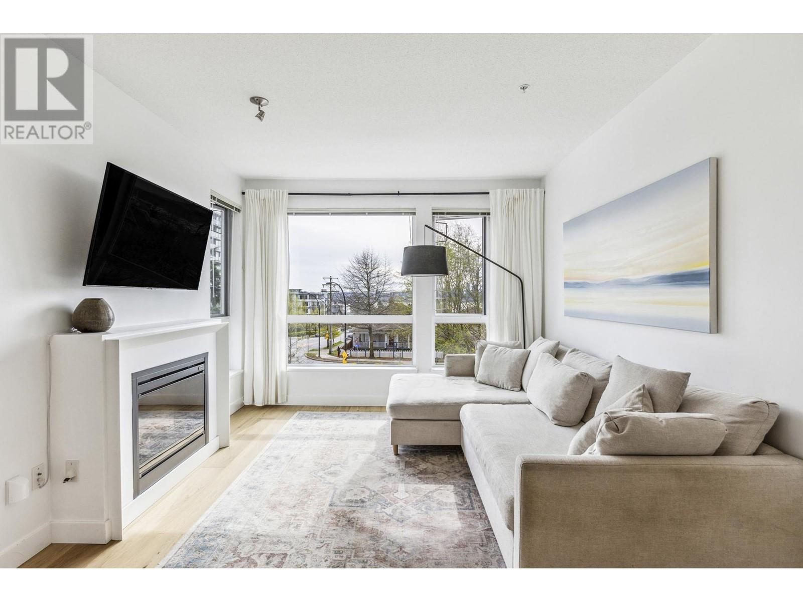 208 717 Chesterfield Avenue, North Vancouver, British Columbia  V7M 3L8 - Photo 2 - R2980439