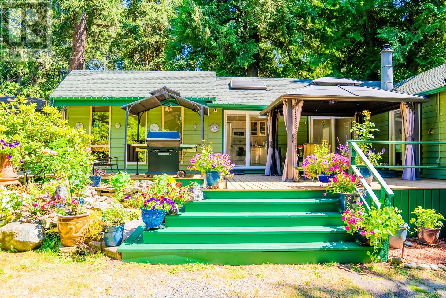 3780 Privateers Rd, Pender Island, British Columbia  V0N 2M2 - Photo 2 - 992360