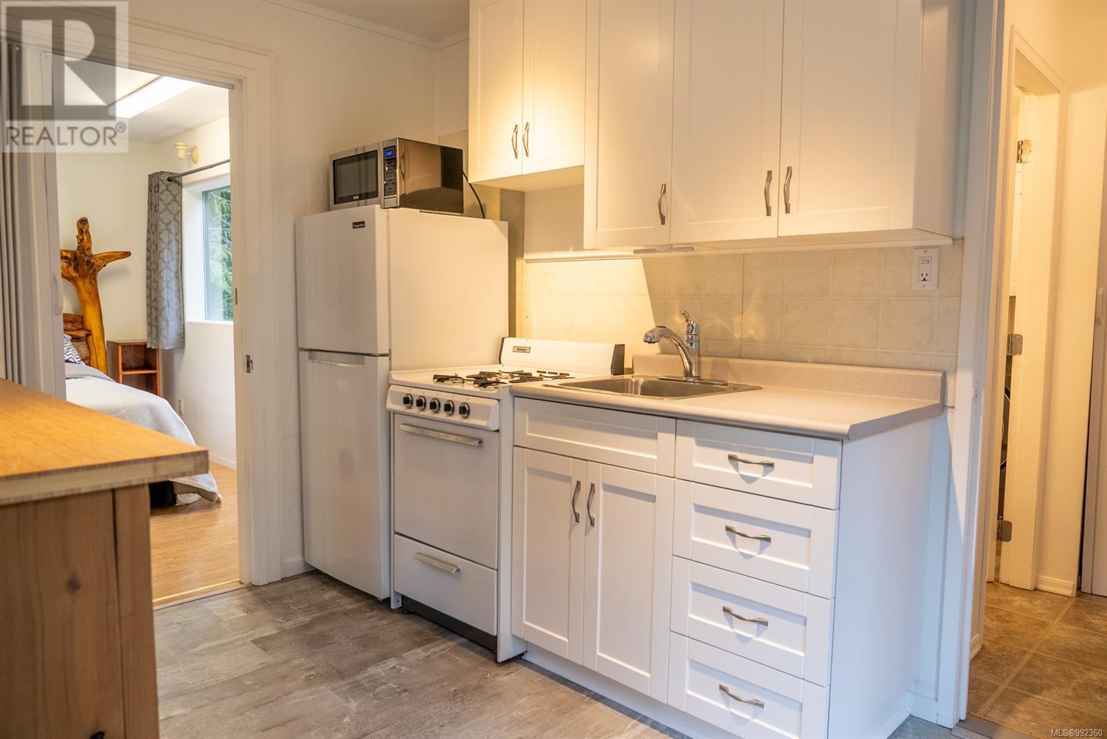 3780 Privateers Rd, Pender Island, British Columbia  V0N 2M2 - Photo 47 - 992360