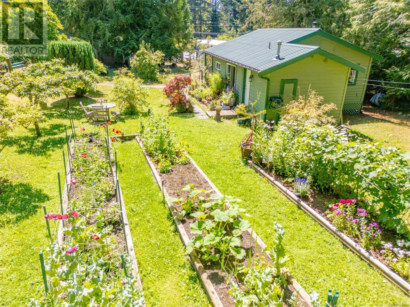 3780 Privateers Rd, Pender Island, British Columbia  V0N 2M2 - Photo 56 - 992360