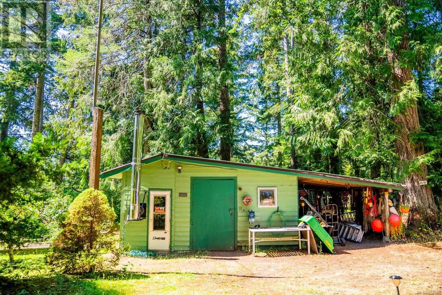 3780 Privateers Rd, Pender Island, British Columbia  V0N 2M2 - Photo 60 - 992360
