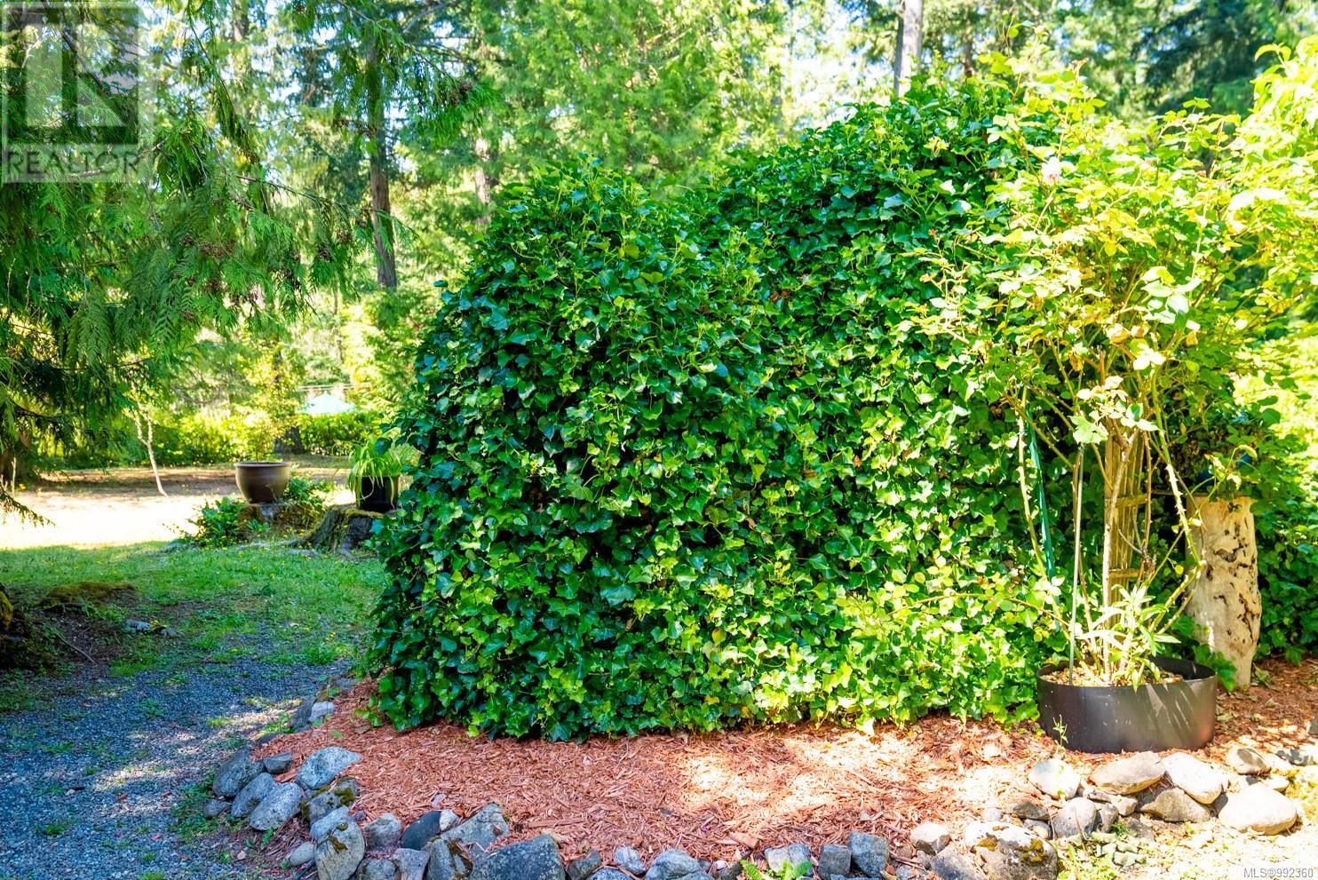 3780 Privateers Rd, Pender Island, British Columbia  V0N 2M2 - Photo 67 - 992360