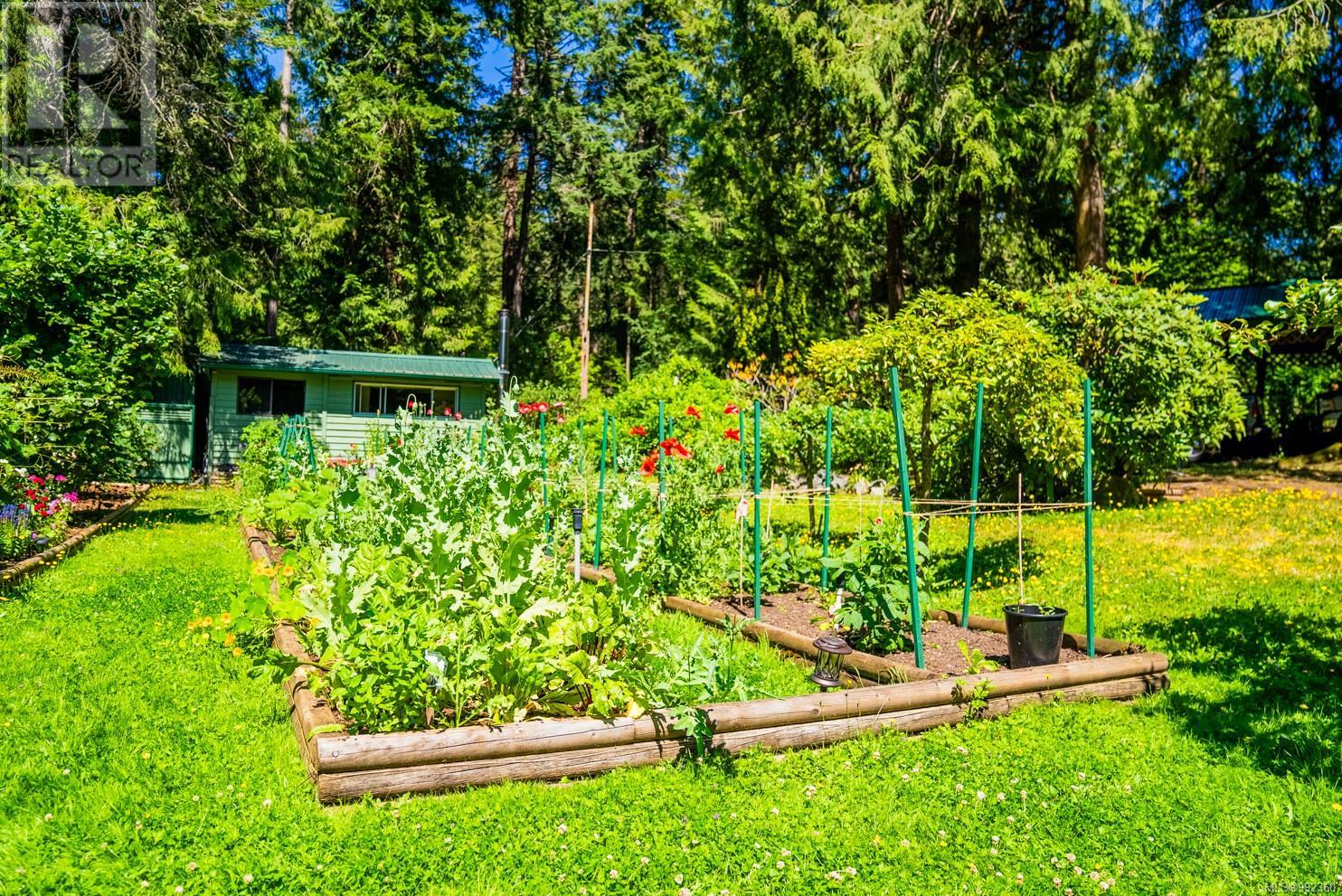 3780 Privateers Rd, Pender Island, British Columbia  V0N 2M2 - Photo 70 - 992360
