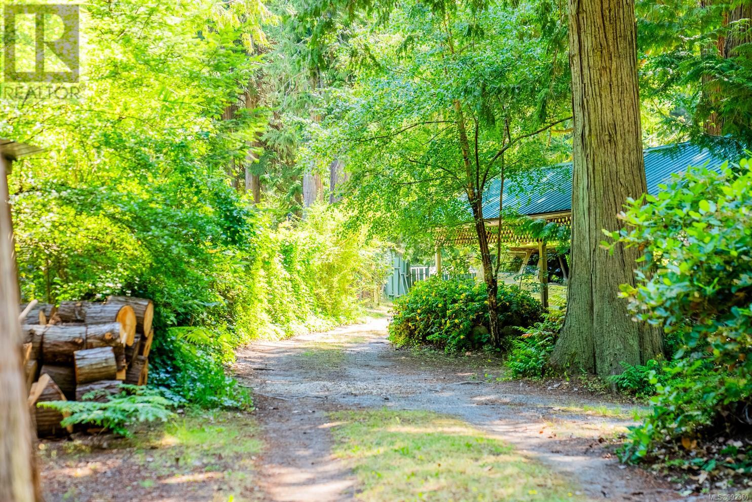 3780 Privateers Rd, Pender Island, British Columbia  V0N 2M2 - Photo 79 - 992360