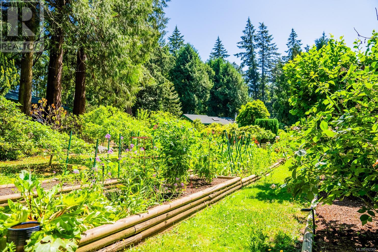 3780 Privateers Rd, Pender Island, British Columbia  V0N 2M2 - Photo 82 - 992360