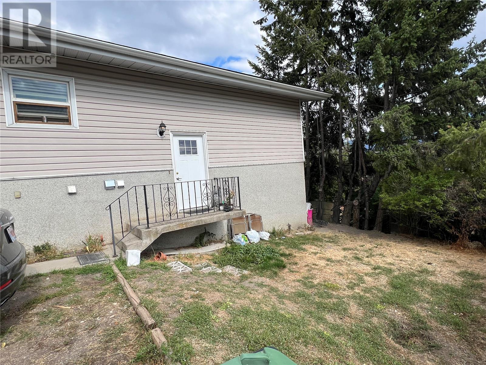 Property at 3503 35 Street image 2