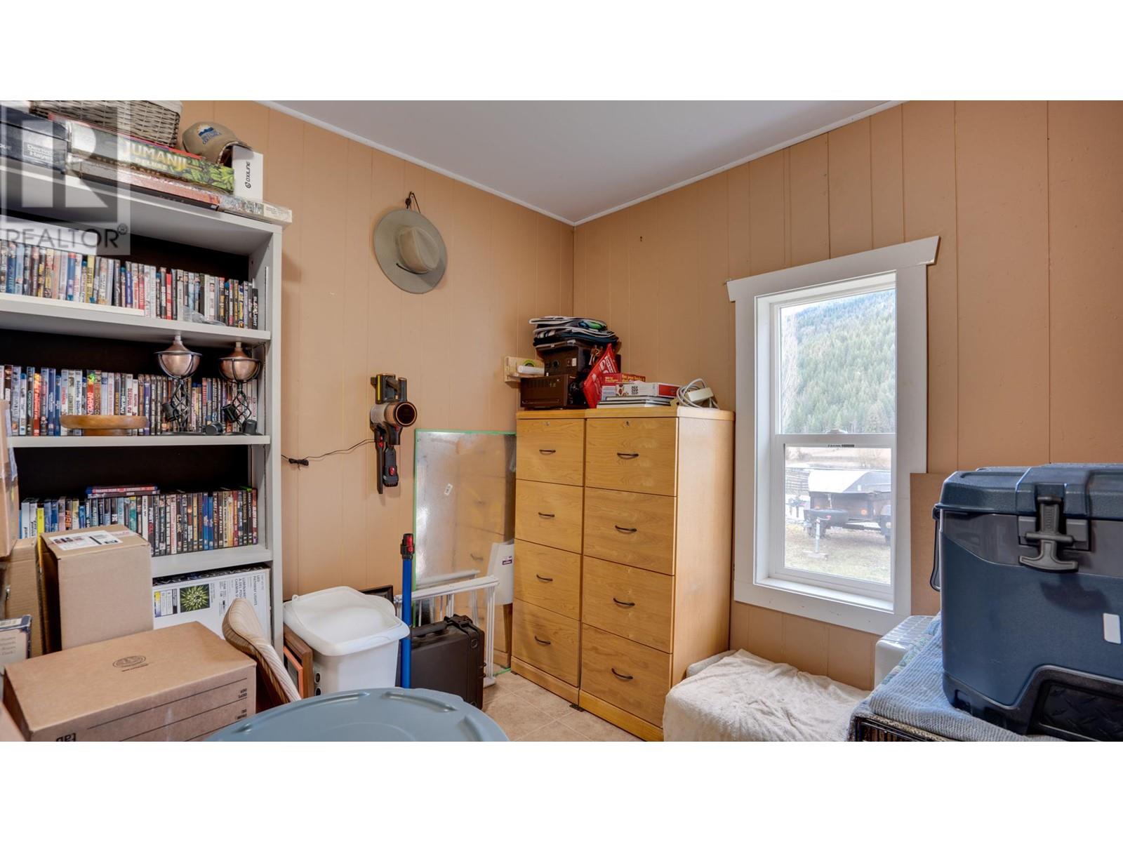 4600 50 Street Ne, Salmon Arm, British Columbia  V1E 1Y6 - Photo 10 - 10339681