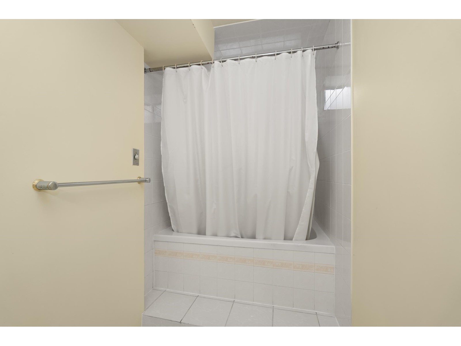 8857 Delvista Drive, Delta, British Columbia  V4C 4A7 - Photo 35 - R2979977