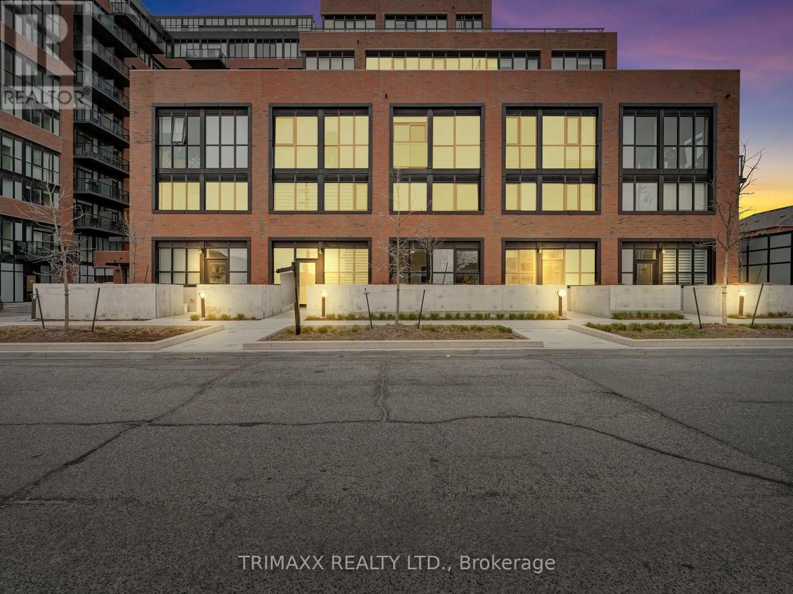 Property at 102 - 12 SYMES ROAD image 3