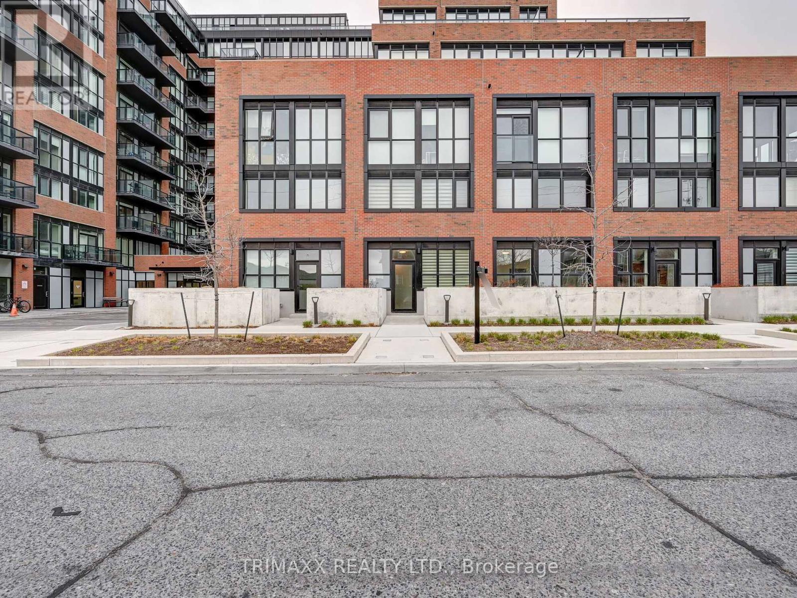 Property at 102 - 12 SYMES ROAD image 4