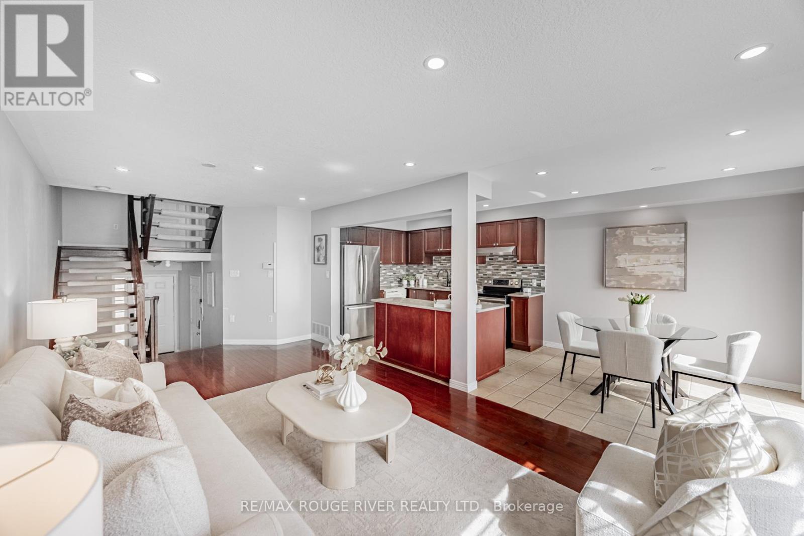 Property at 10 FAIRHAVEN DRIVE image 5