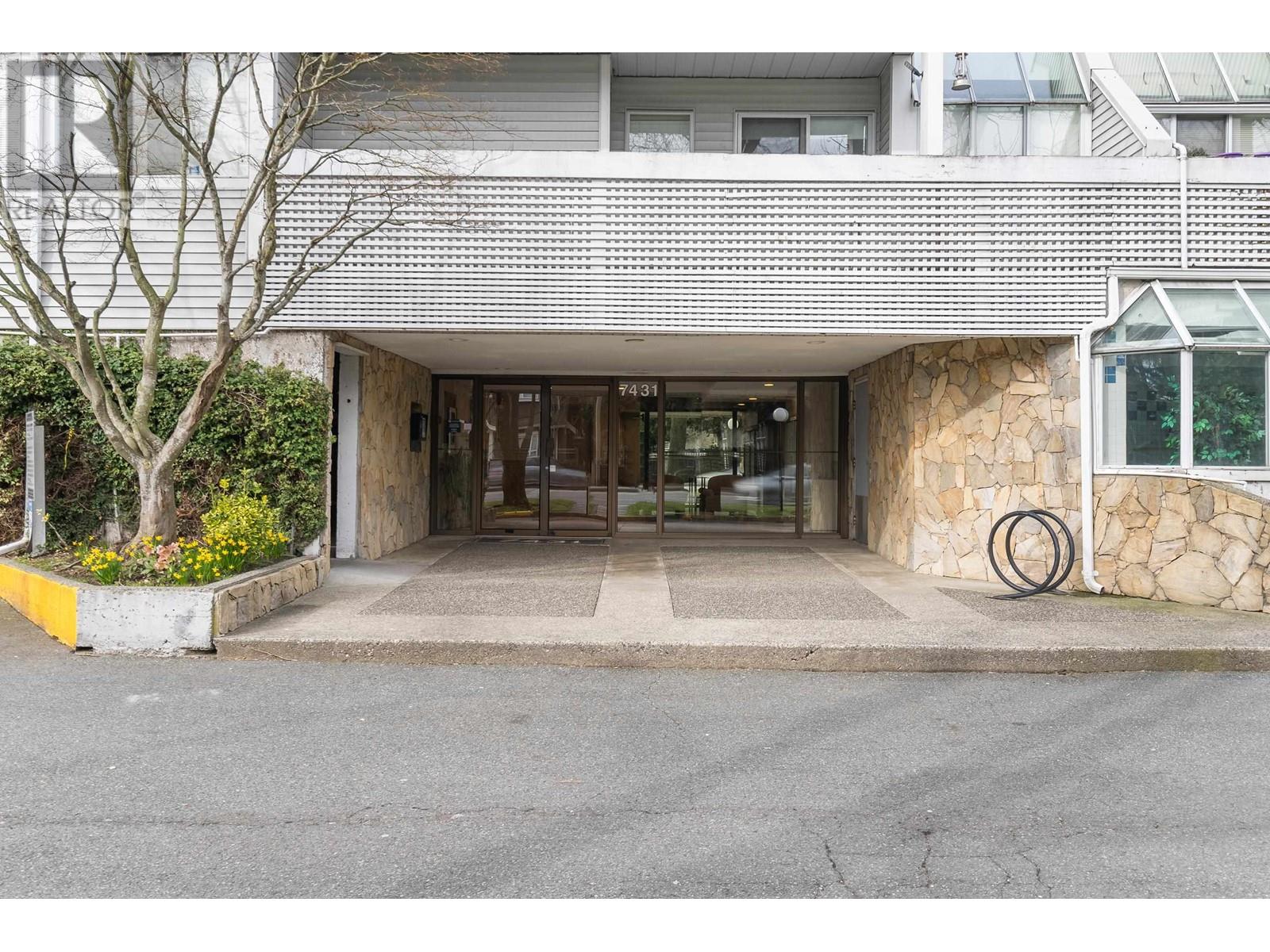 320 7431 Blundell Road, Richmond, British Columbia  V6Y 3G8 - Photo 3 - R2979311