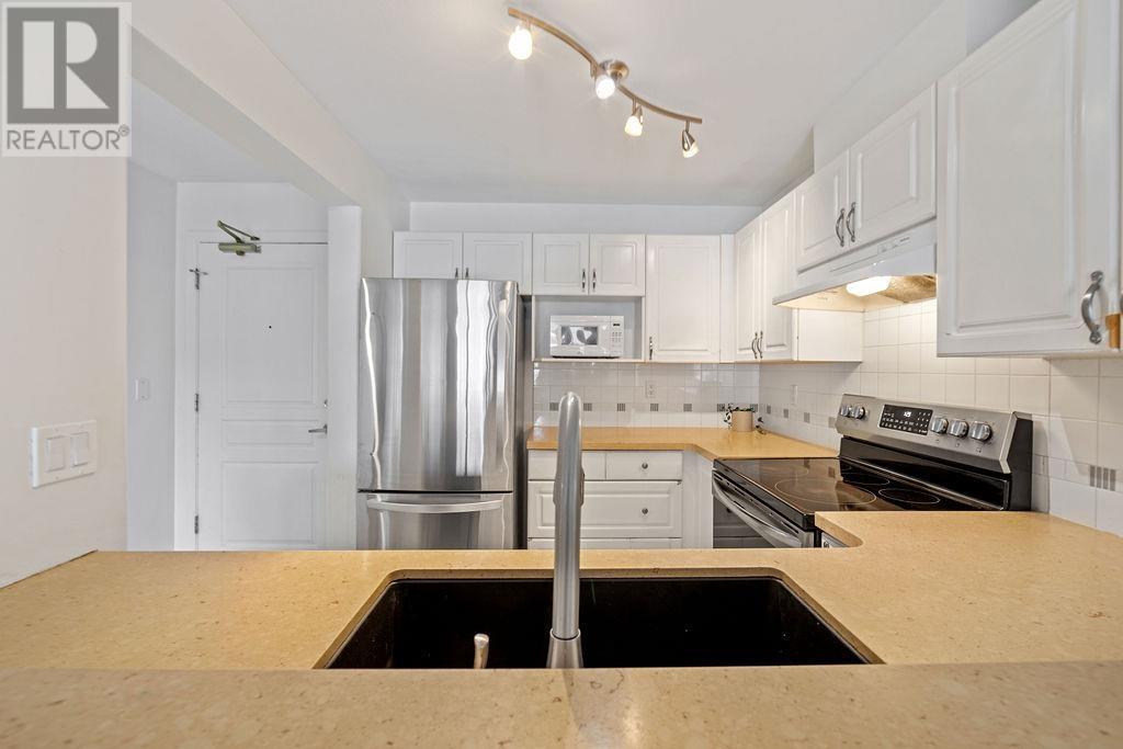 404 215 Twelfth Street, New Westminster, British Columbia  V3M 4H4 - Photo 8 - R2968918