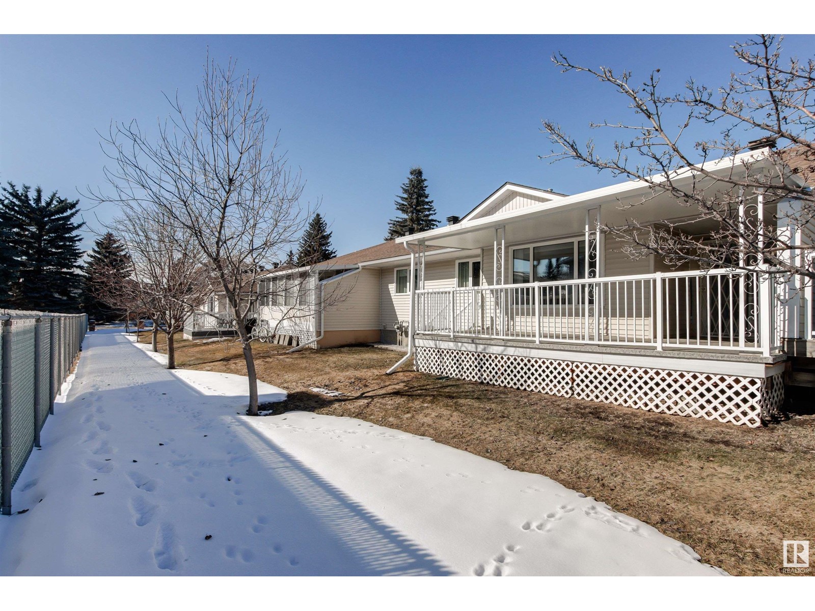 Property at 1509 62 ST NW NW image 3