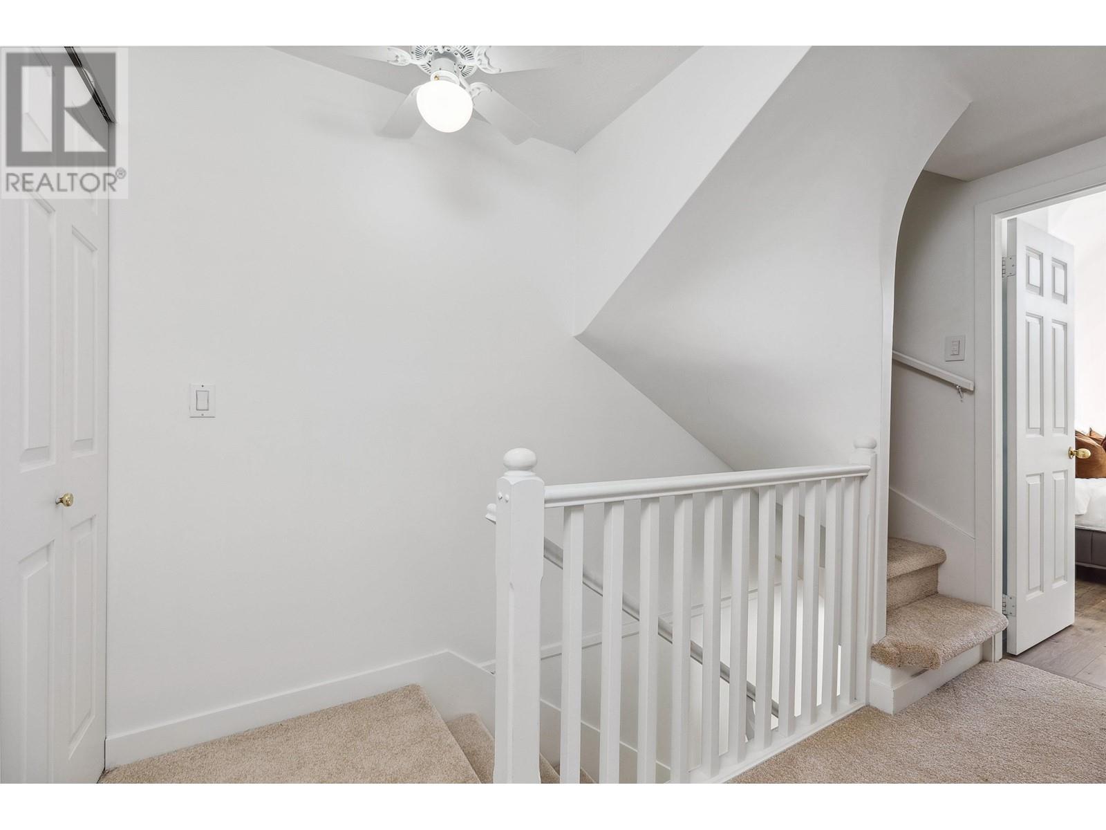 Listing Picture 27 of 40 : 9 5400 PATTERSON AVENUE, Burnaby / 本拿比 - 魯藝地產 Yvonne Lu Group - MLS Medallion Club Member