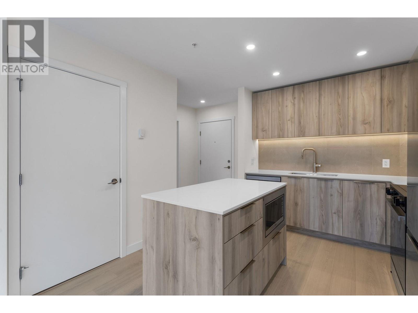 215 3596 Malsum Drive, North Vancouver, British Columbia  V7G 0B5 - Photo 10 - R2980492