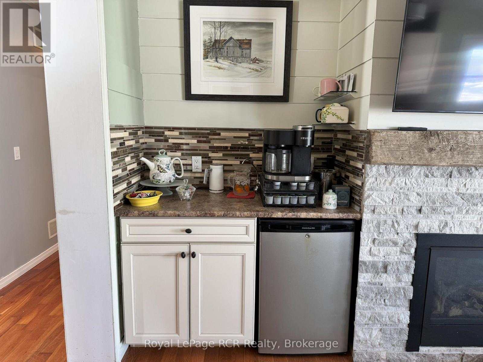 409155 Grey Rd 4, Grey Highlands, Ontario  N0C 1M0 - Photo 10 - X12033018