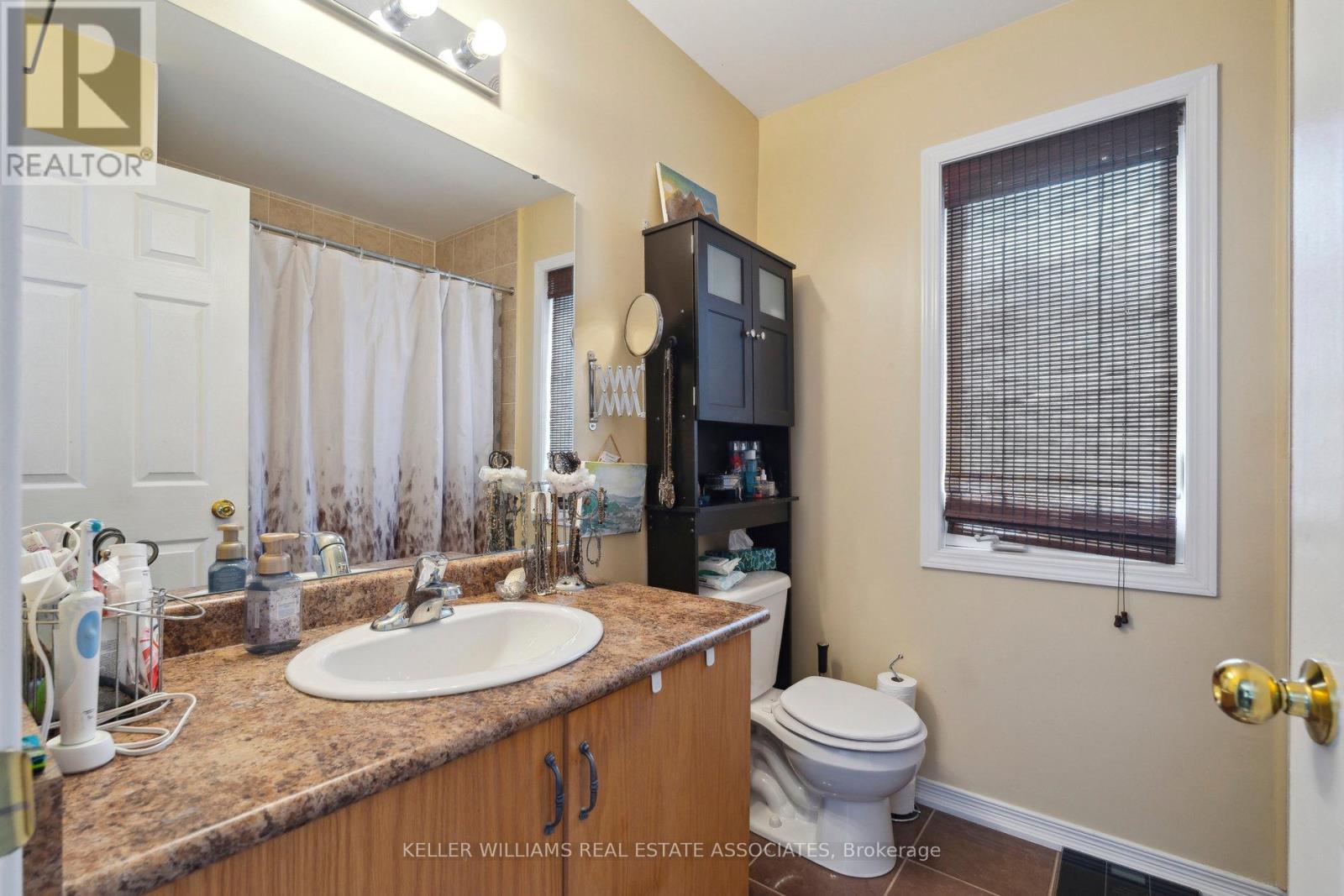 57 - 175 Stanley Street, Barrie, Ontario  L4M 0G2 - Photo 34 - S12033015