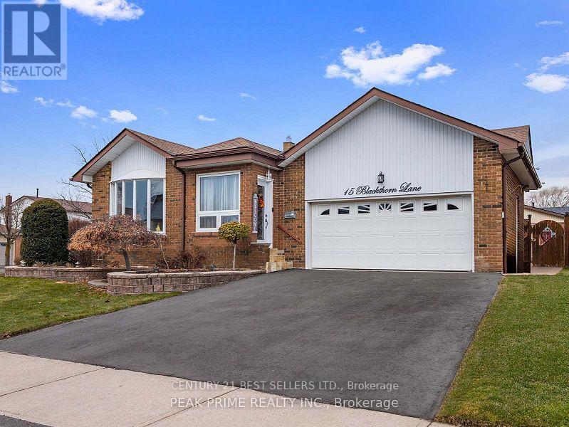 15 BLACKTHORN LANE, Brampton, Ontario