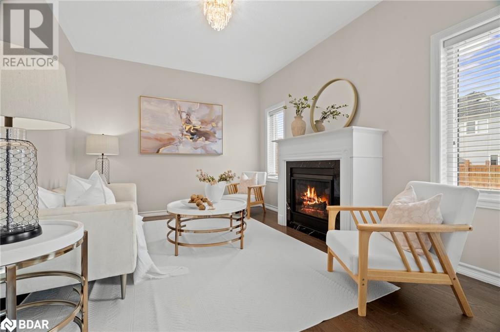 37 Decarolis Crescent, Essa, Ontario  L3W 0B2 - Photo 9 - 40707769