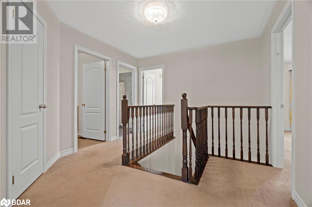 37 Decarolis Crescent, Essa, Ontario  L3W 0B2 - Photo 12 - 40707769