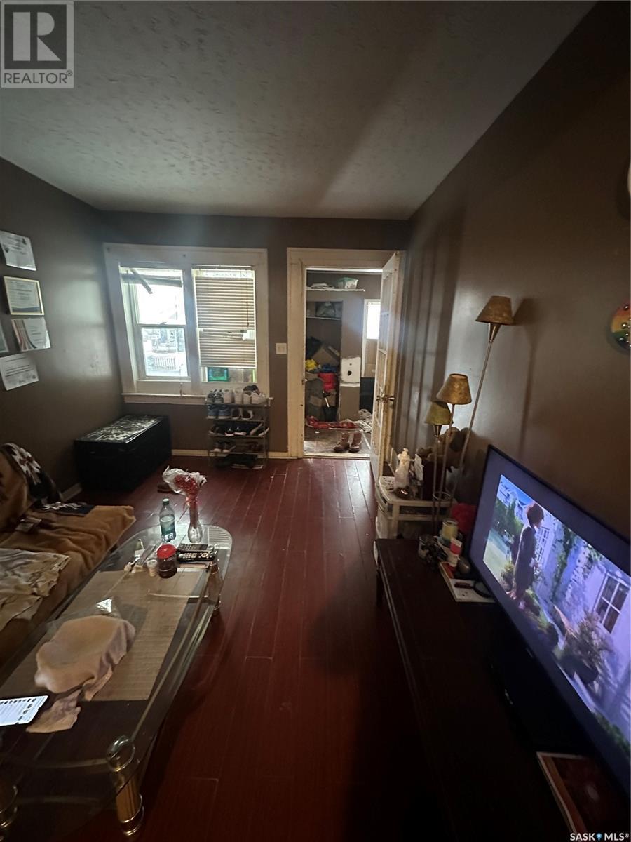 1449 Princess Street, Regina, Saskatchewan  S4T 3Z2 - Photo 3 - SK999090