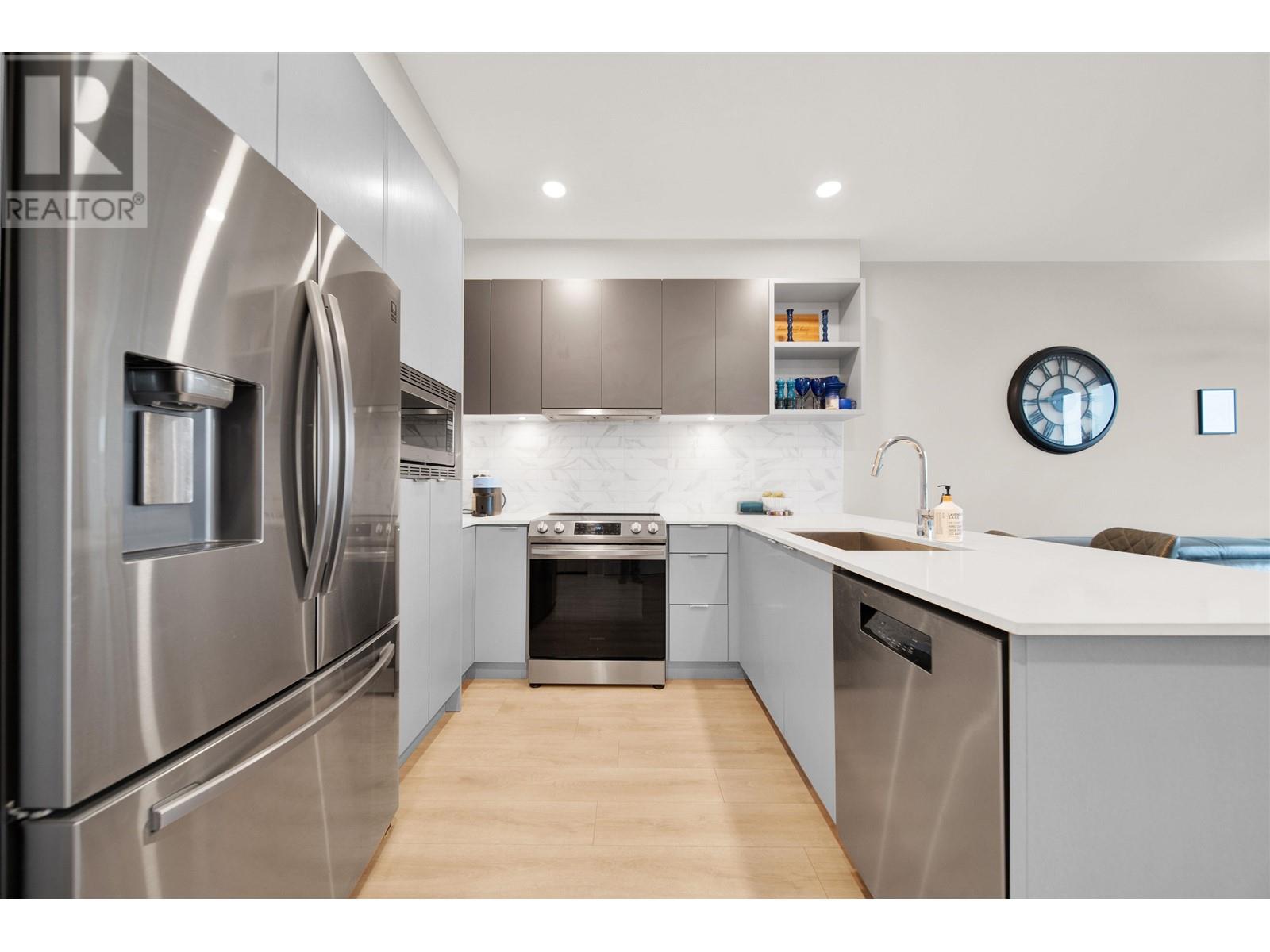 201 1792 Starling Drive, Tsawwassen, British Columbia  V4M 0E4 - Photo 8 - R2972050