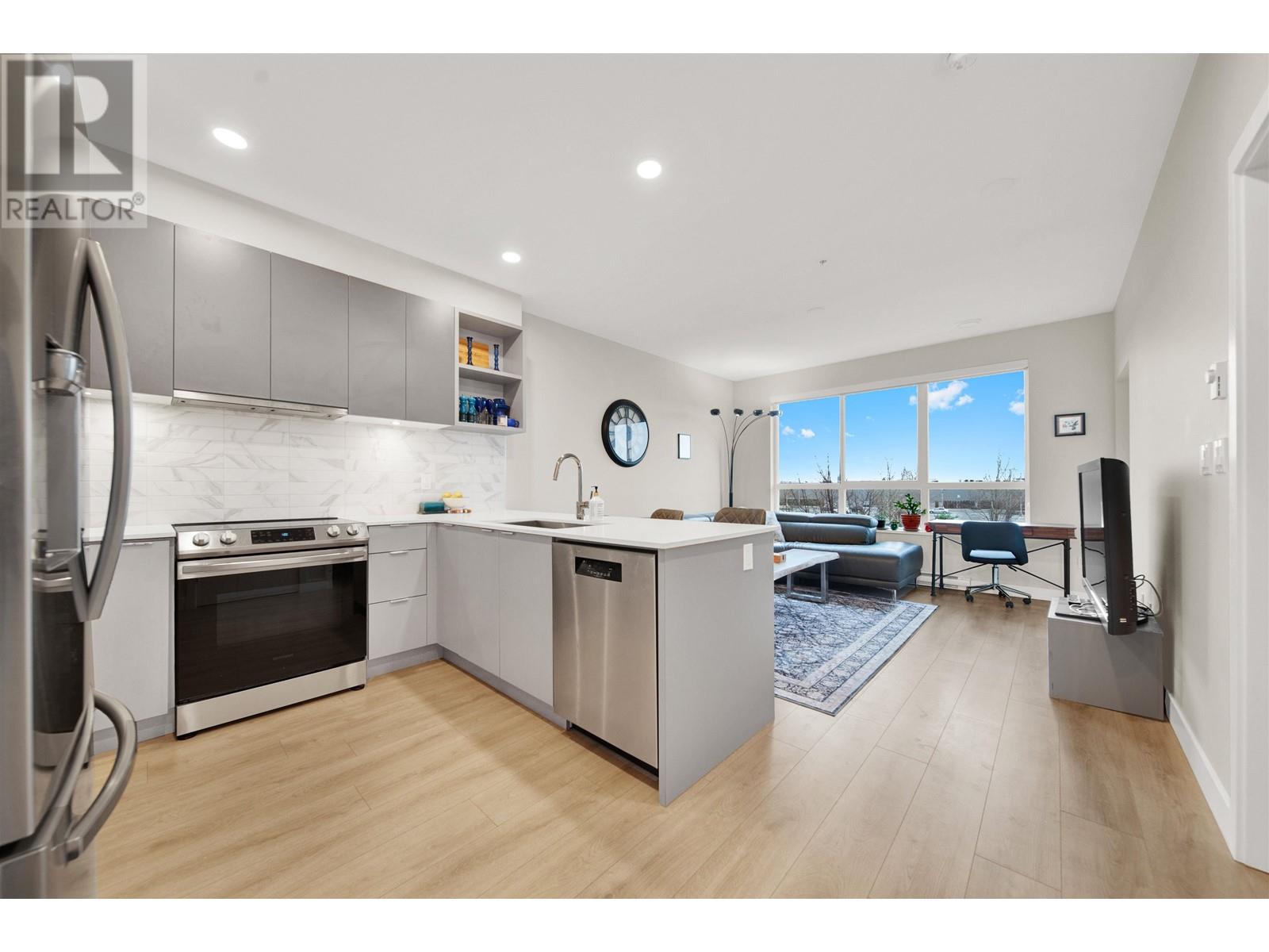 201 1792 Starling Drive, Tsawwassen, British Columbia  V4M 0E4 - Photo 6 - R2972050