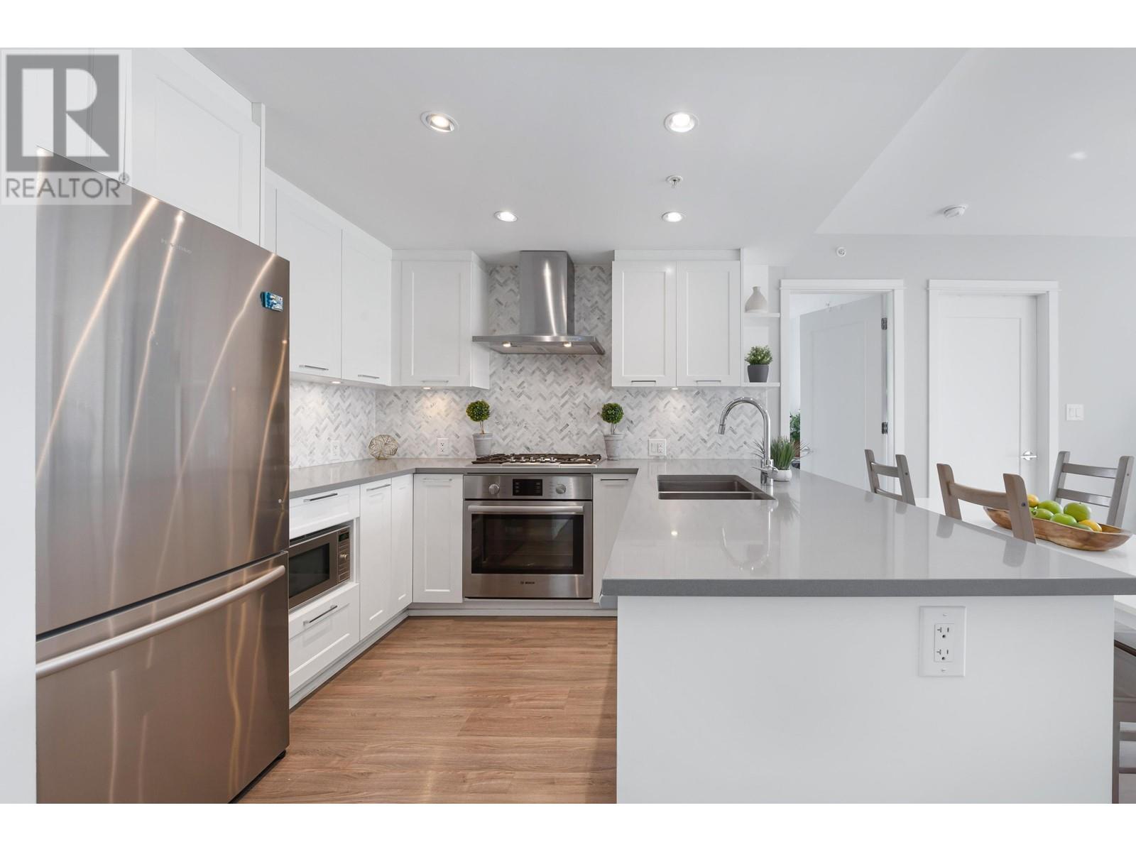 1709 520 Como Lake Avenue, Coquitlam, British Columbia  V3J 0E8 - Photo 32 - R2978521