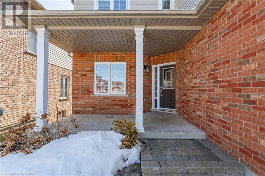 561 Thomas Slee Drive, Kitchener, Ontario  N2P 2Y7 - Photo 6 - 40706310