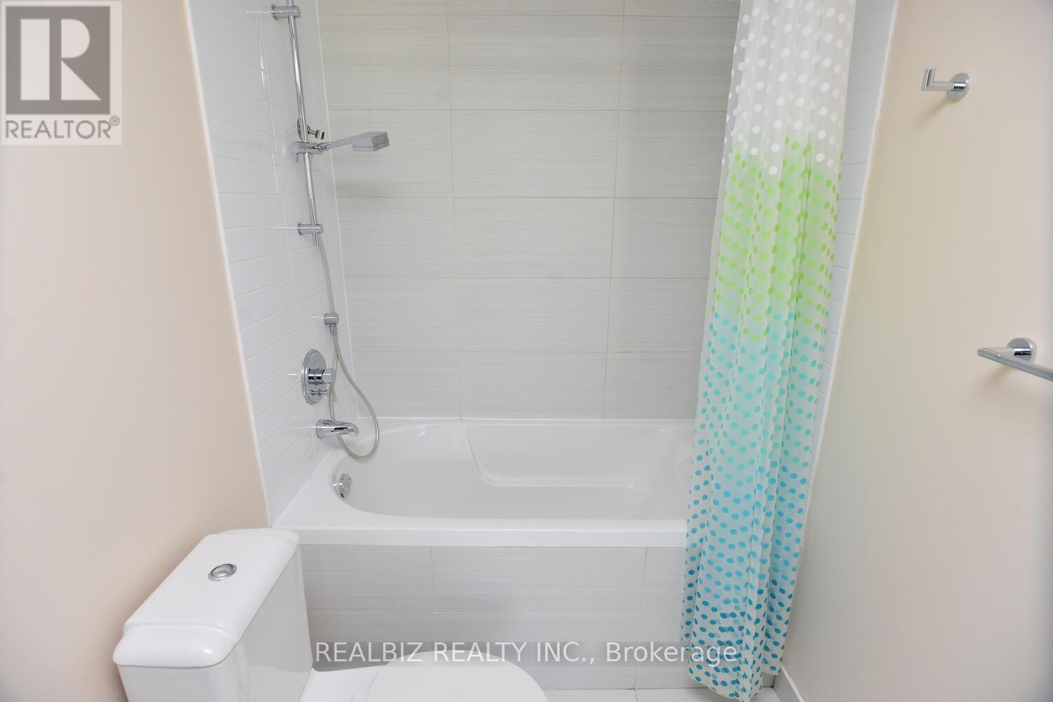 1516 - 386 Yonge Street, Toronto, Ontario  M5B 0A5 - Photo 14 - C12009262