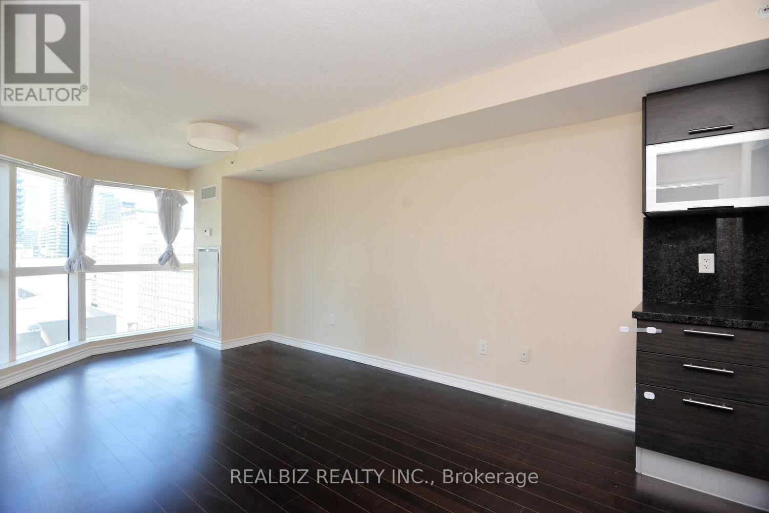 1516 - 386 Yonge Street, Toronto, Ontario  M5B 0A5 - Photo 20 - C12009262